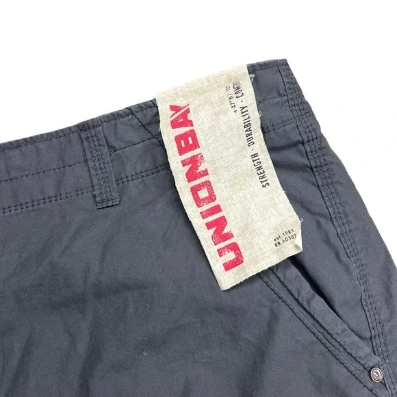 Unionbay NEW grey men’s cargo shorts 100% cotton SZ 42 - Picture 2 of 4